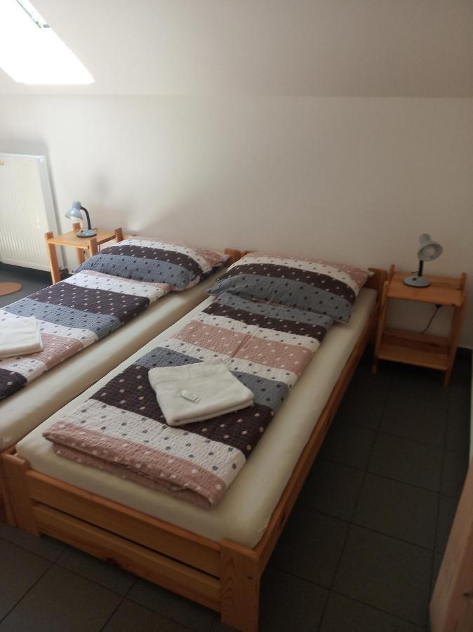 Penzion Na Podlesi Ve Zlate Korune Zlatá Koruna Buitenkant foto