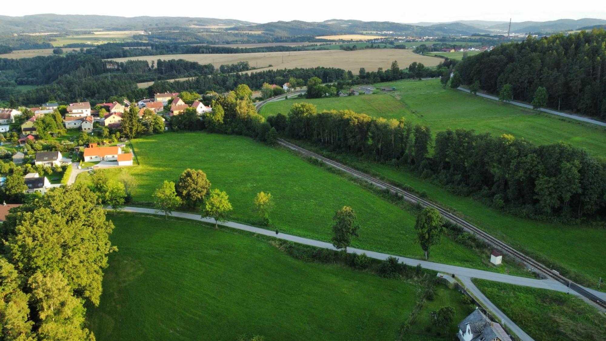 Penzion Na Podlesi Ve Zlate Korune Zlatá Koruna Buitenkant foto