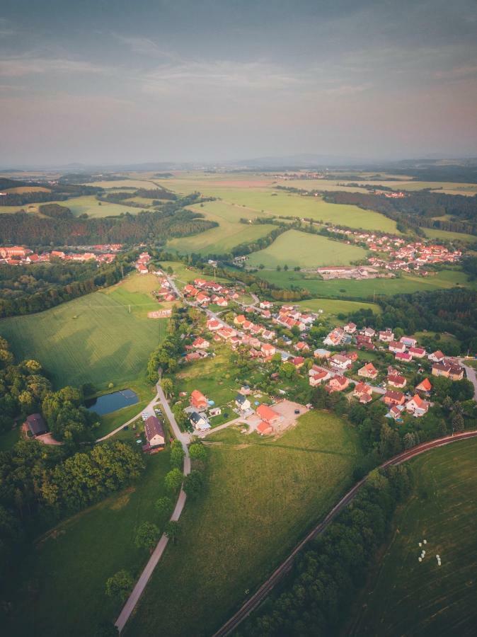 Penzion Na Podlesi Ve Zlate Korune Zlatá Koruna Buitenkant foto